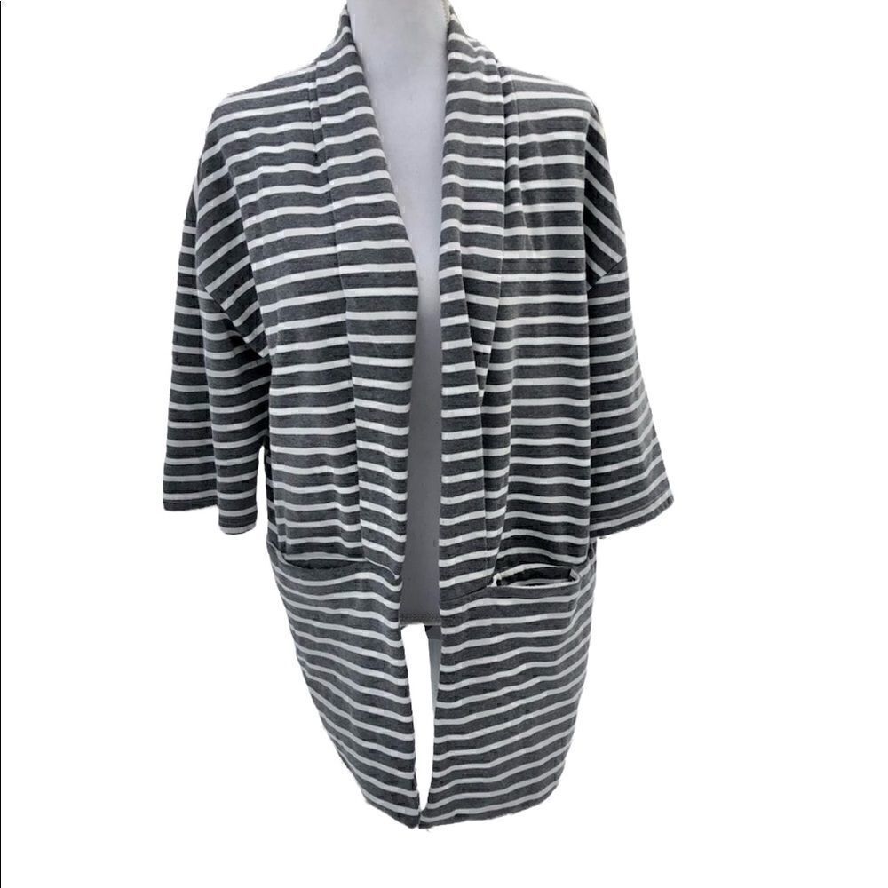 THE SANG Grey & White Stripped Oversized Cardigan W/ Pockets Size Medium